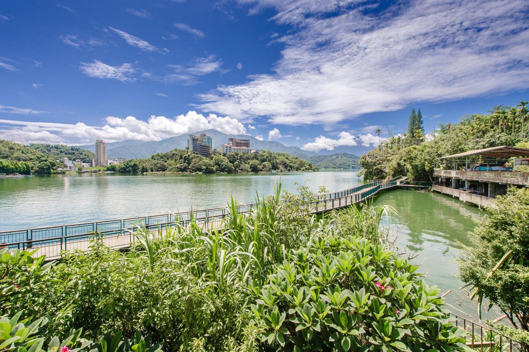 Bishui Shanju Lakeside B&B Yuchi Esterno foto